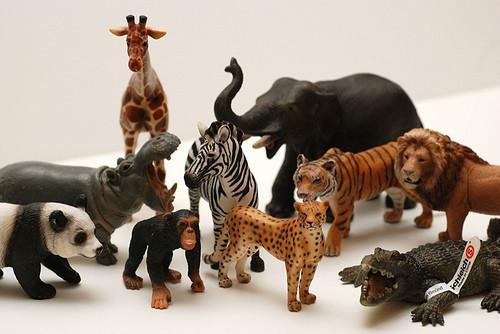 Animal Figurines – Earth Toys